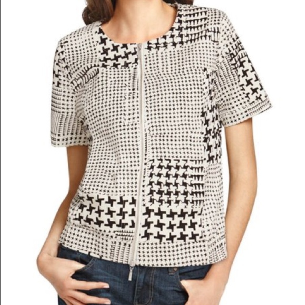 Never worn CAbi top.